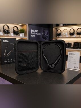 🎧 AfterShokz Bone Conduction Headphones – Open-Ear Wireless Technology